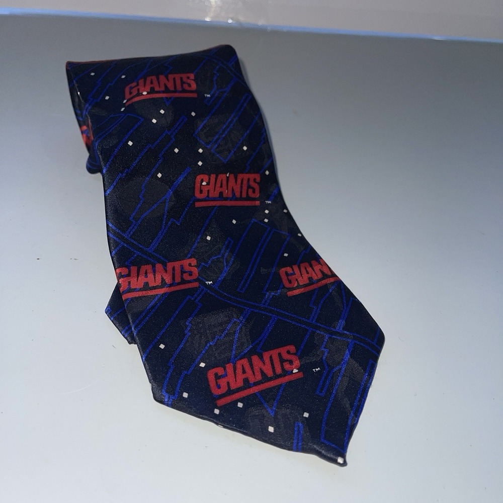 Vtg New York Giants Team NFL Novelty Necktie Football Sports Blue Red Silk USA